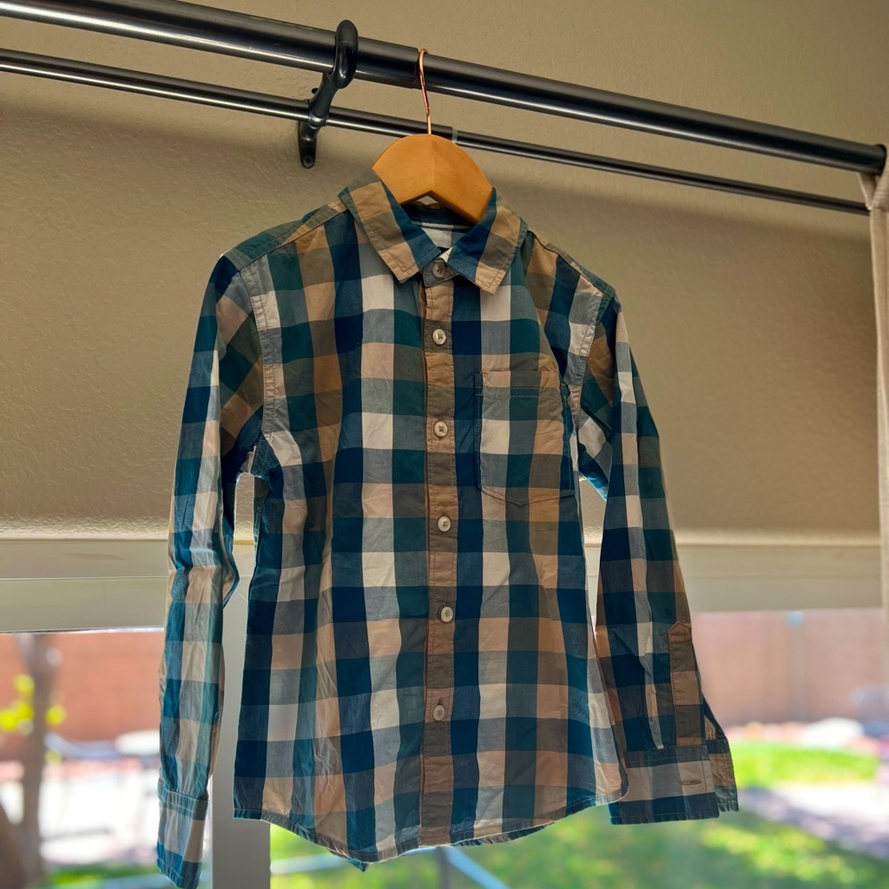 Nordstrom Youth Boys Plaid Button Down (Size 5) 🫶